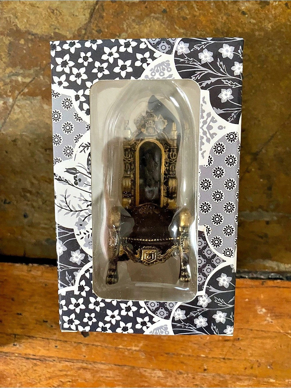 Taylor Swift Reputation Throne Ornament